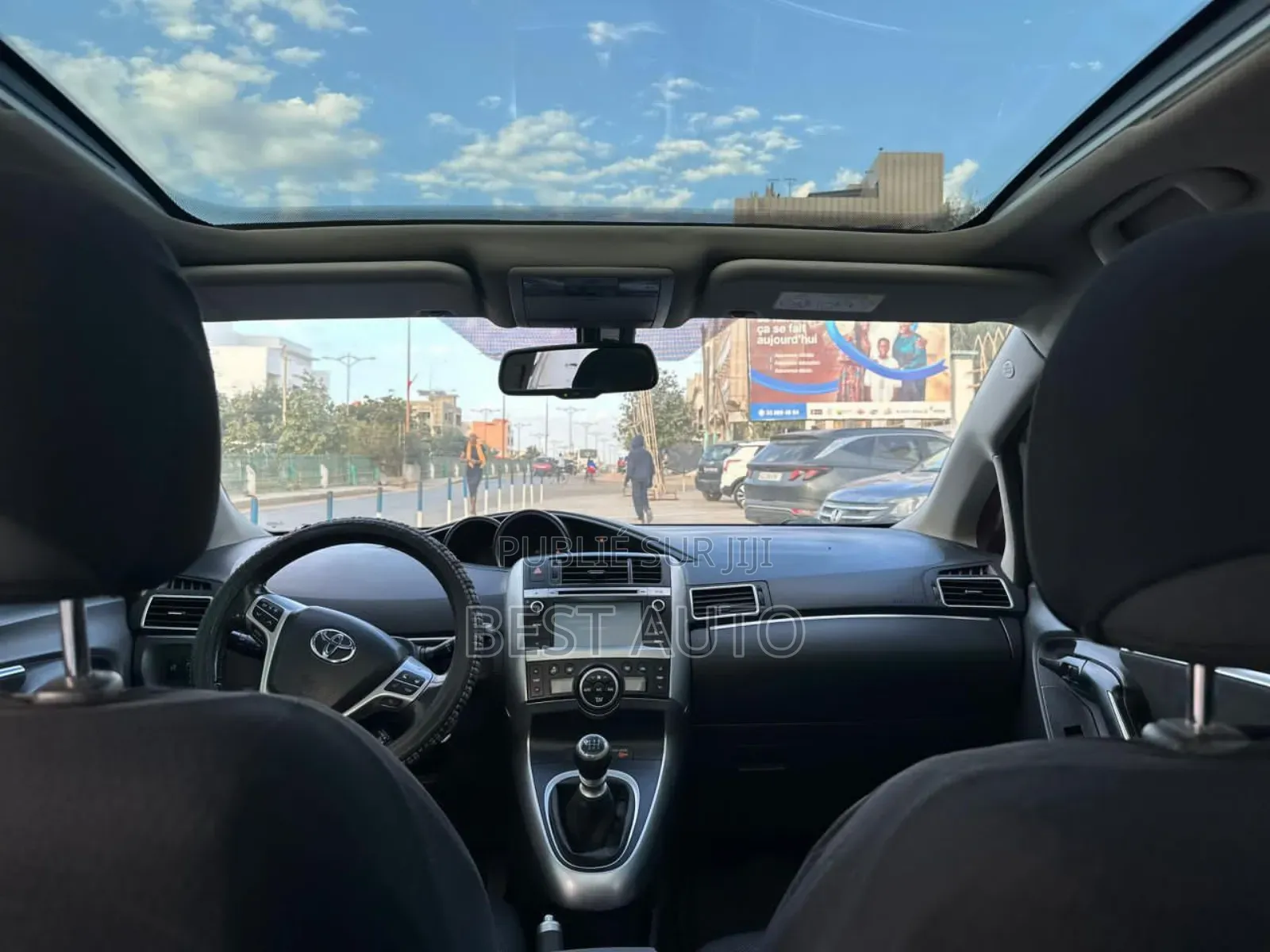 Toyota Verso 2016 Gris