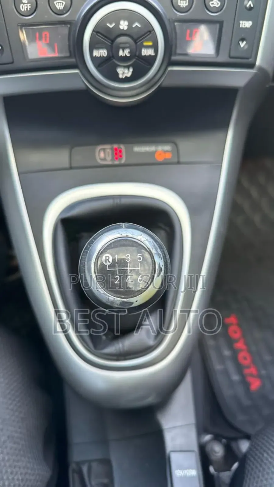 Toyota Verso 2016 Gris