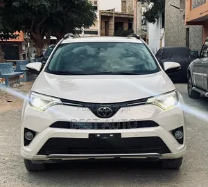 Toyota RAV4 2018 Blanc