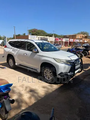 Mitsubishi Pajero 2019 Blanc