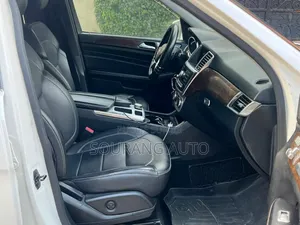 Mercedes-Benz M Class ML 350 4Matic 2012 Blanc