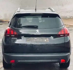 Peugeot 2008 1.6 BlueHD (100 Hp) 2019 Gris