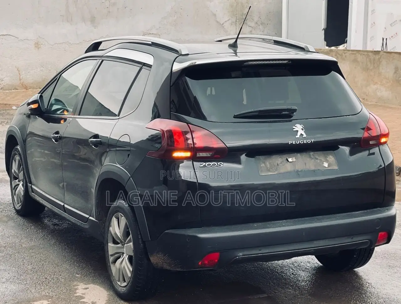 Peugeot 2008 1.6 BlueHD (100 Hp) 2019 Gris