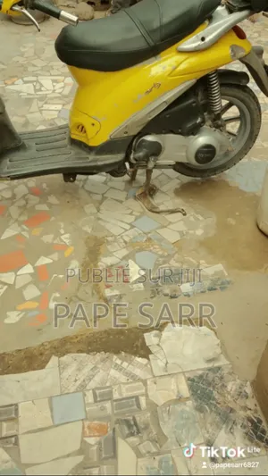 Piaggio Trotinette 2015 Jaune