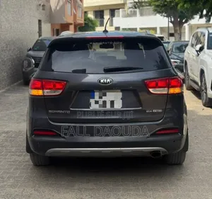Kia Sorento 4dr SUV 2016 Gris