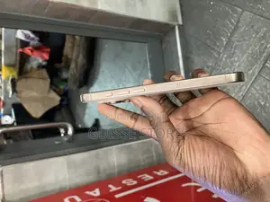 Apple iPhone 16 Pro 256 GB Doré