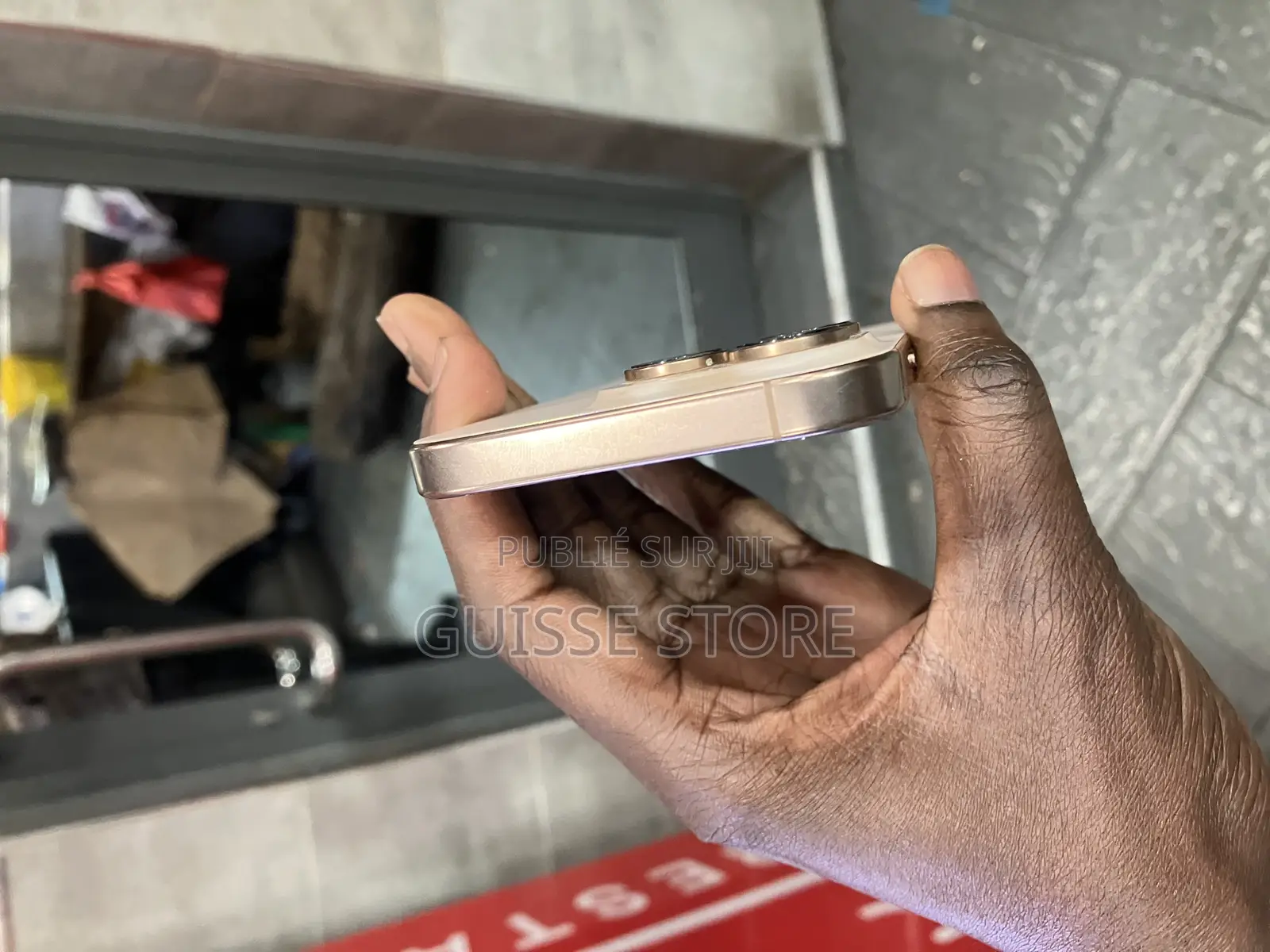 Apple iPhone 16 Pro 256 GB Doré