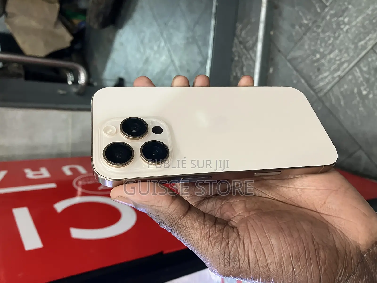 Apple iPhone 16 Pro 256 GB Doré