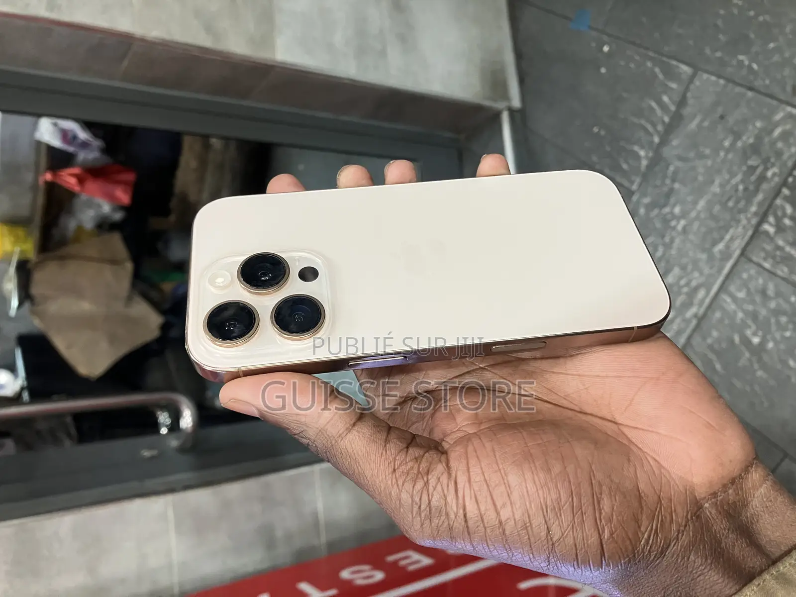 Apple iPhone 16 Pro 256 GB Doré