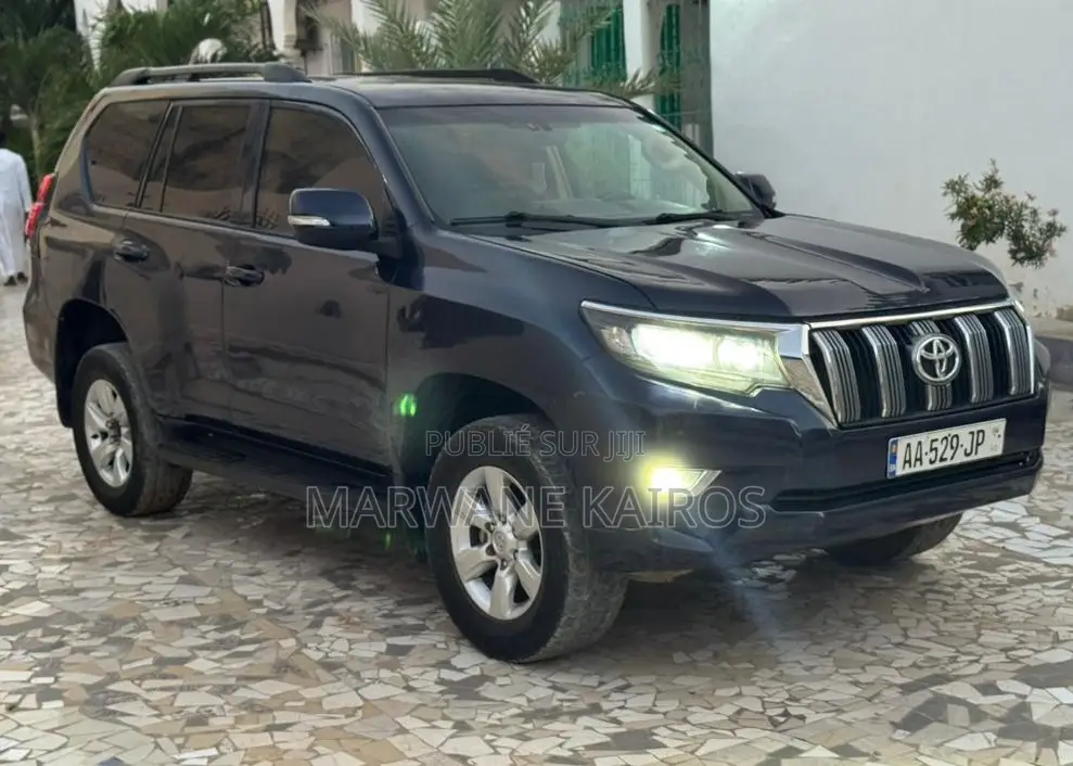 Toyota Land Cruiser Prado 2015 Black