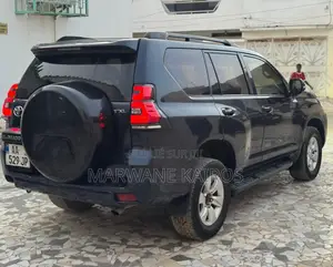 Toyota Land Cruiser Prado 2015 Black