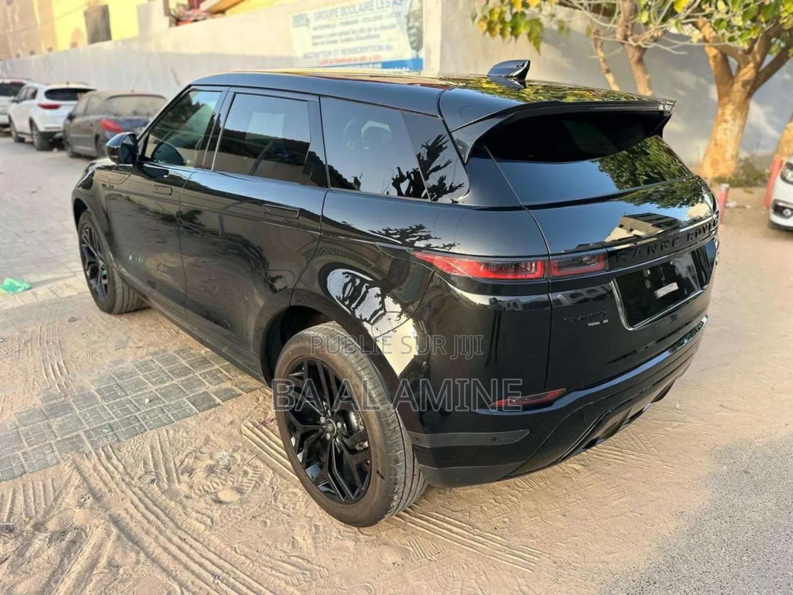 Land Rover Range Rover Evoque R-Dynamic SE AWD 2020 Black