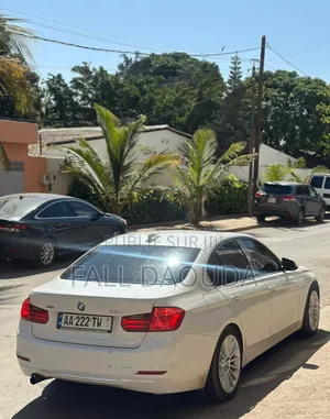 BMW 320i 2014 Blanc