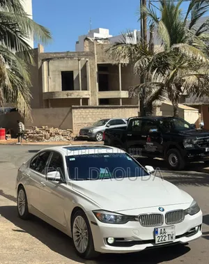 BMW 320i 2014 Blanc