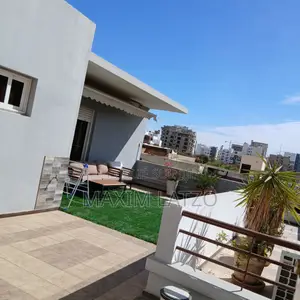 Appartement Meublé F2 À Louer Aux Almadies