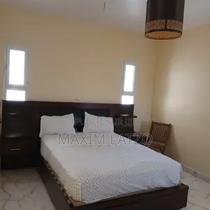 Appartement Meublé F2 À Louer Aux Almadies