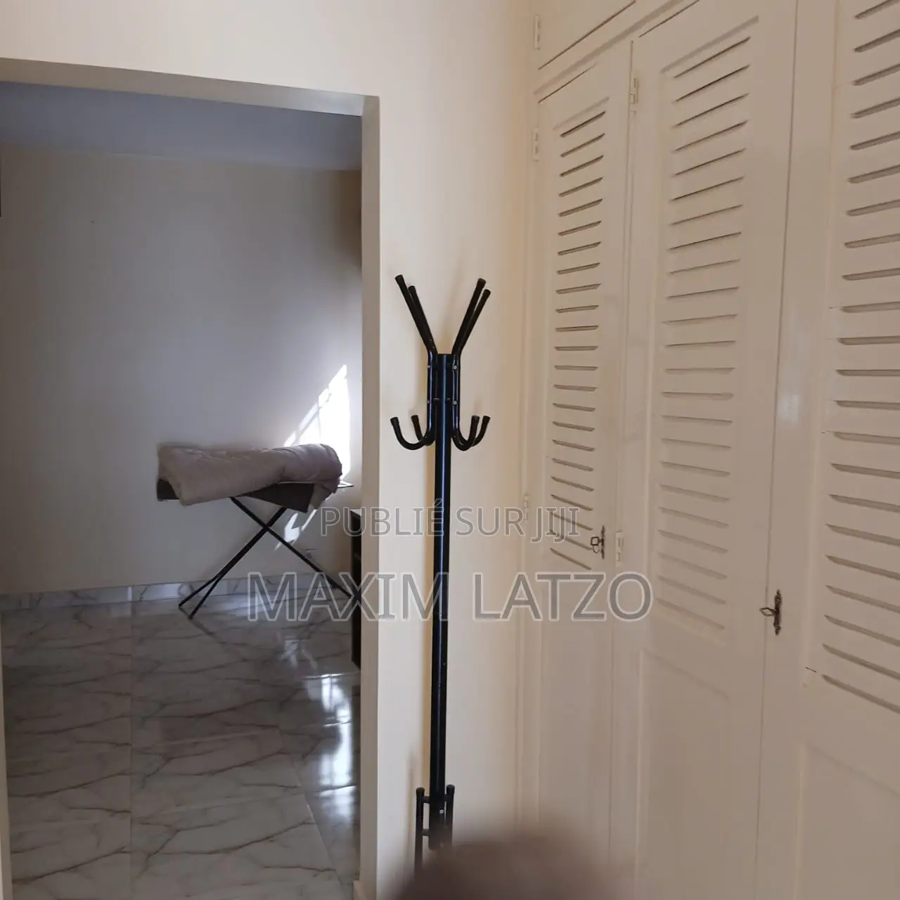 Appartement Meublé F2 À Louer Aux Almadies