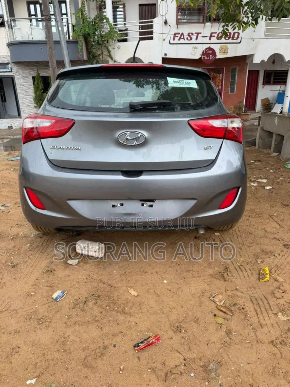 Hyundai Elantra Sport Sedan FWD (1.6L 4cyl 6M) 2017 Gris