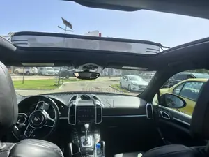 Porsche Cayenne Platinum Edition AWD 2017 Black