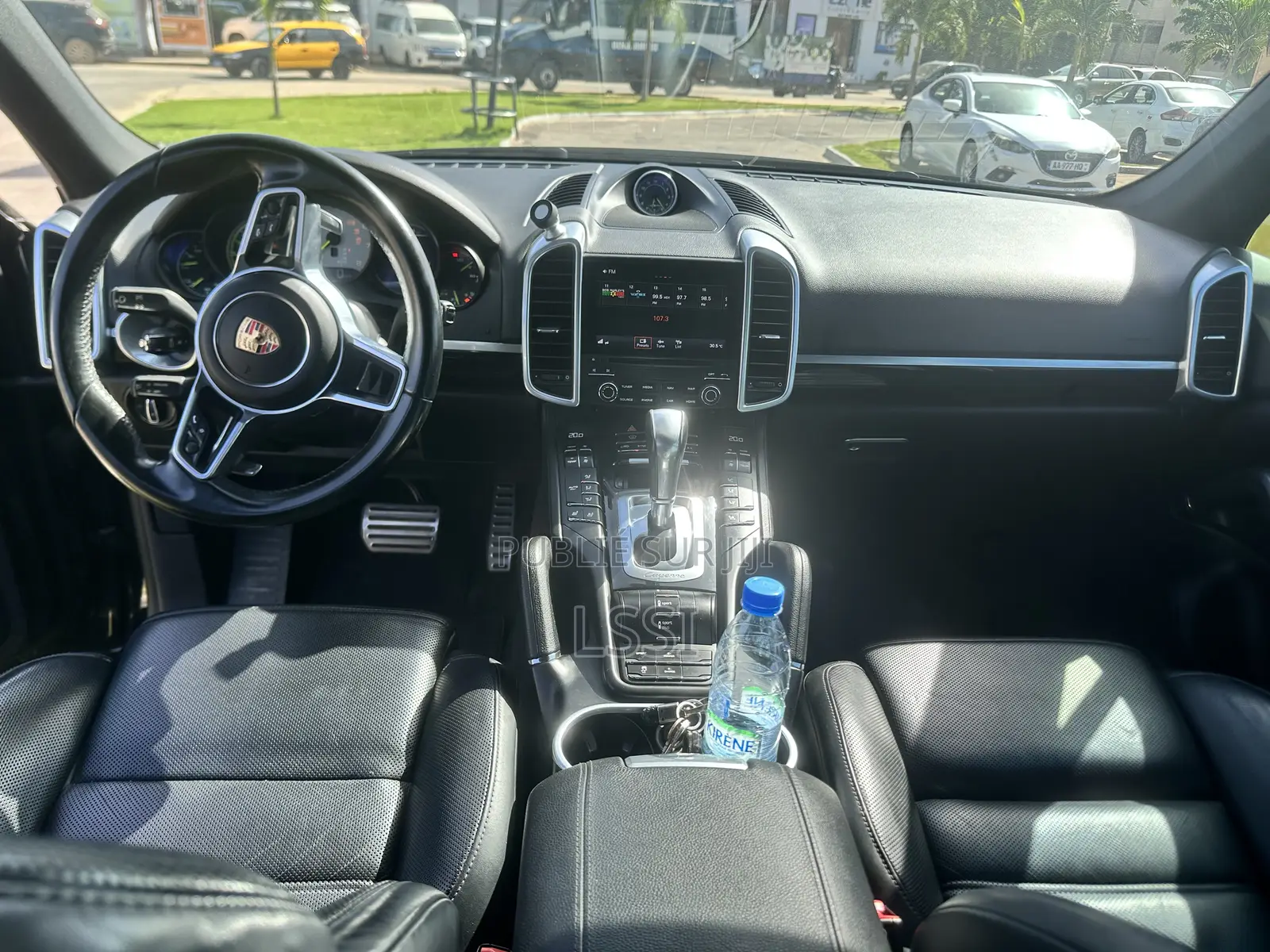 Porsche Cayenne Platinum Edition AWD 2017 Black