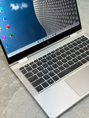 New HP EliteBook 830 G8 16GB Intel Core I7 SSD 512GB