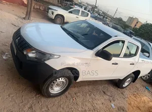 Mitsubishi L200 2017 Blanc cassé