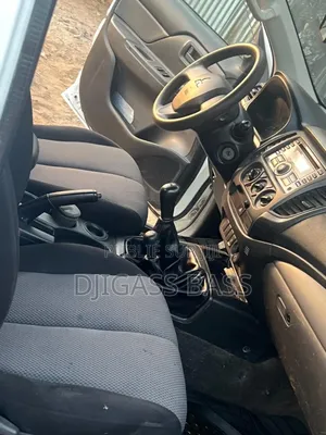Mitsubishi L200 2017 Blanc cassé