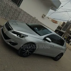 Peugeot 308 2016 Blanc cassé