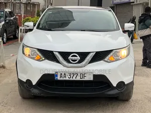 Nissan Qashqai 2015 Black