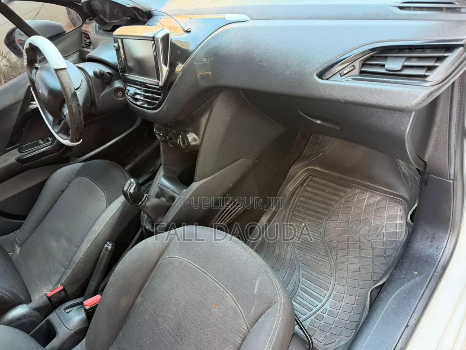 Peugeot 208 2018 Blanc