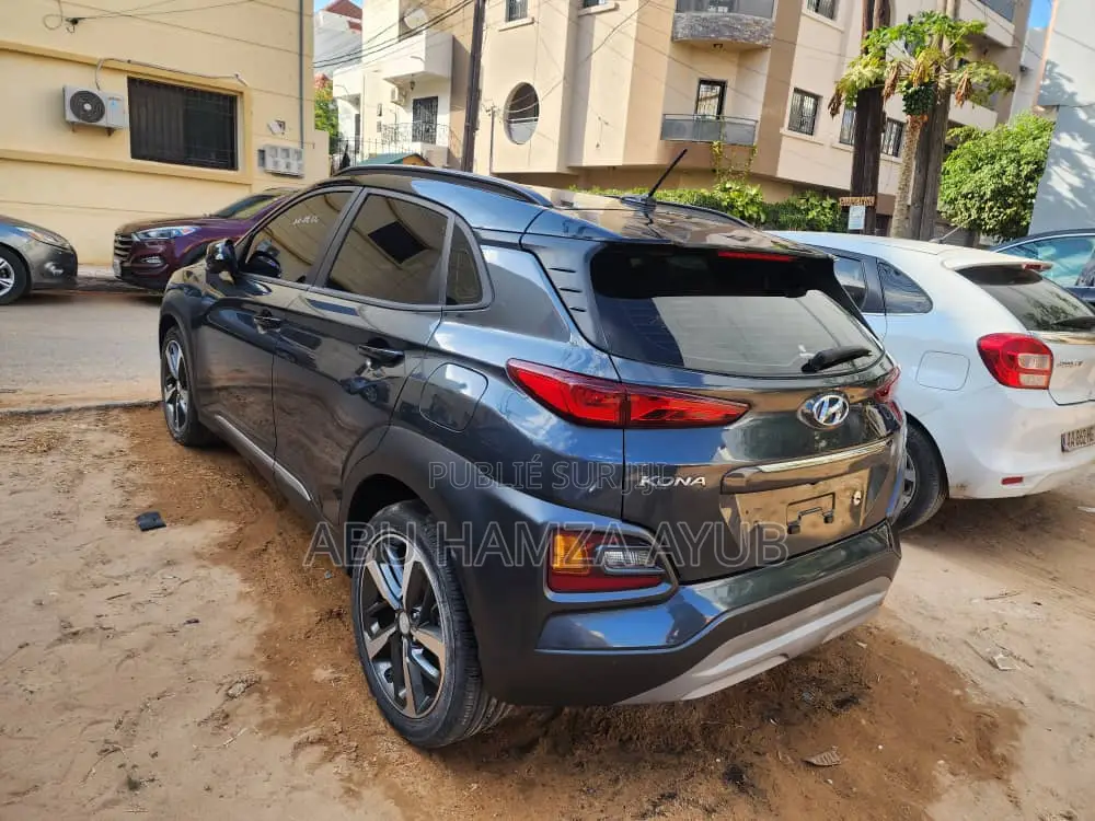 Hyundai Universe 2018