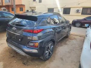 Hyundai Universe 2018