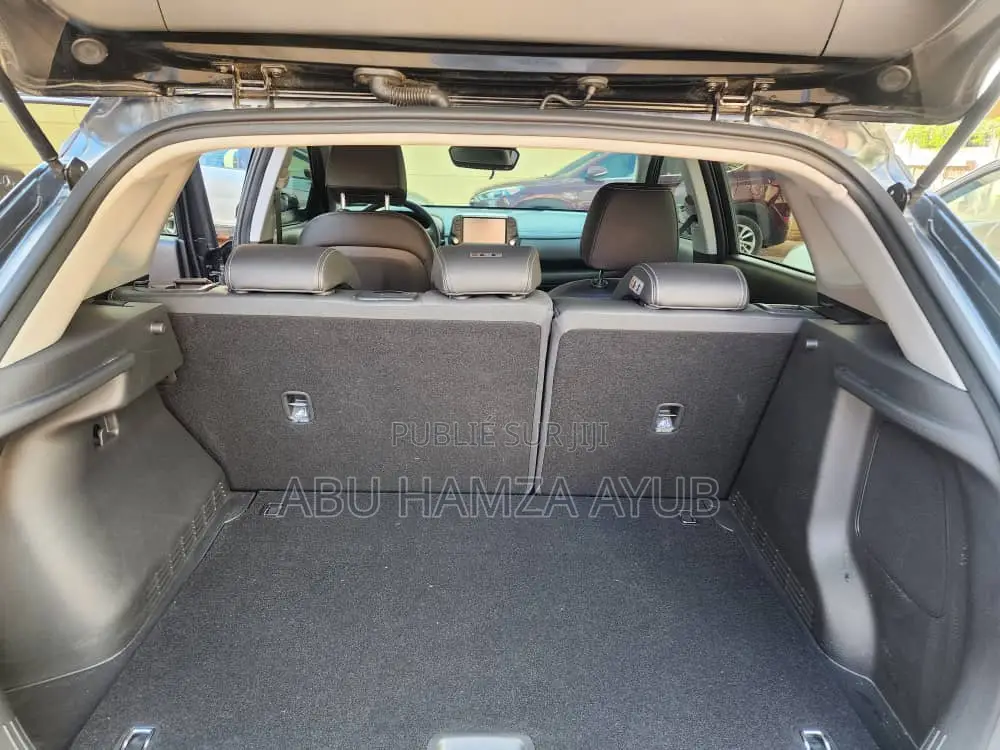 Hyundai Universe 2018