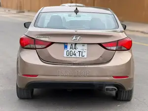 Hyundai Elantra 2016 Argenté