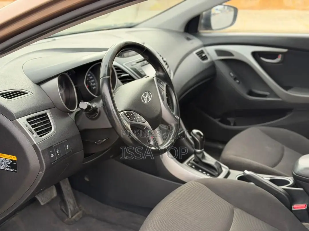 Hyundai Elantra 2016 Argenté