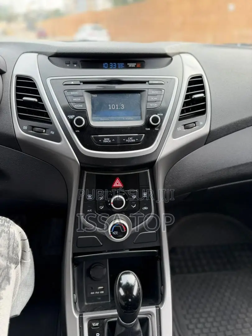 Hyundai Elantra 2016 Argenté