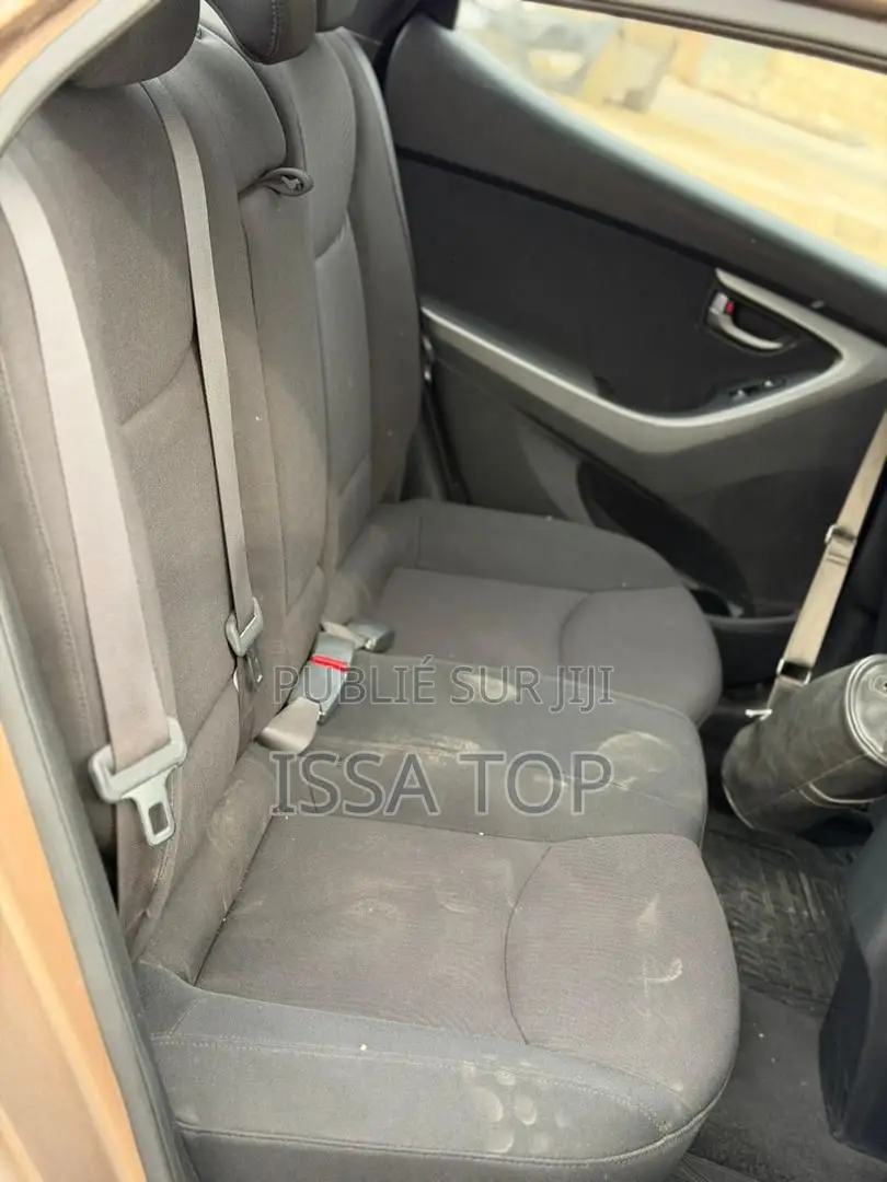 Hyundai Elantra 2016 Argenté