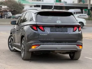 Hyundai Tucson Limited AWD 2025 Gris