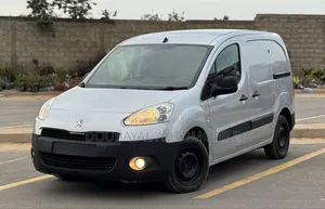 Peugeot Partenaire 2017 Gris