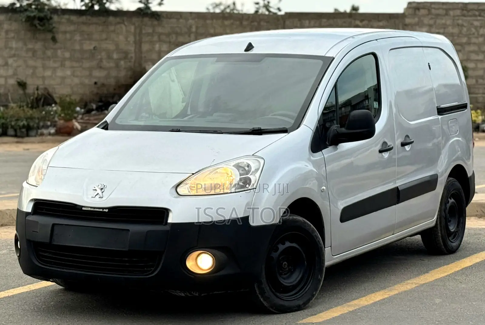 Peugeot Partenaire 2017 Gris