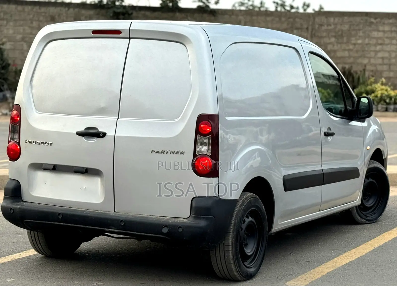 Peugeot Partenaire 2017 Gris