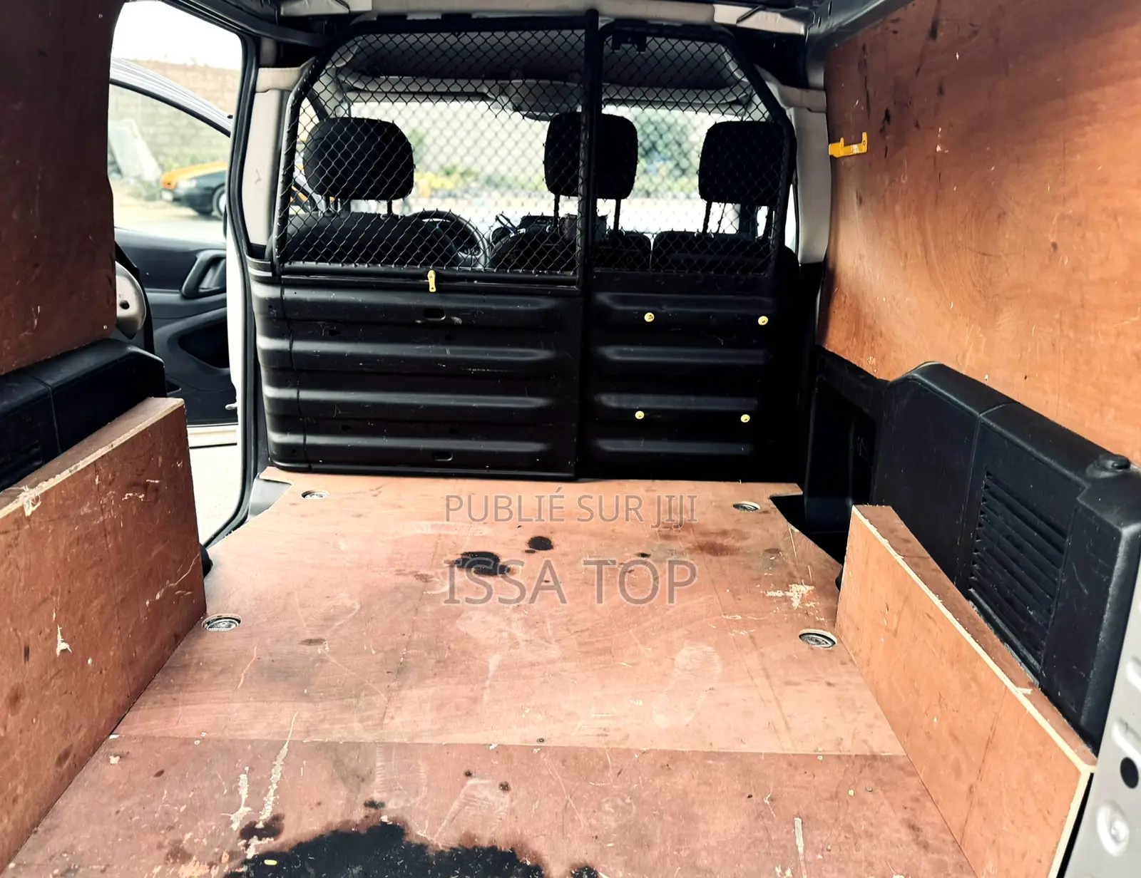 Peugeot Partenaire 2017 Gris