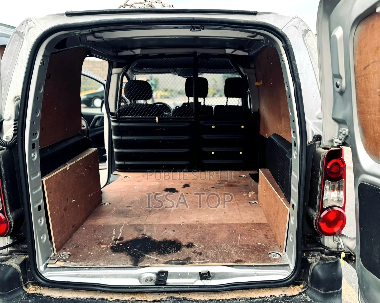 Peugeot Partenaire 2017 Gris