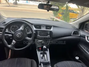 Nissan Sentra 2018 Blanc