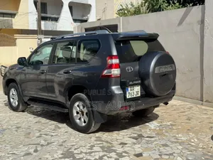 Toyota Land Cruiser Prado 2017 Gris