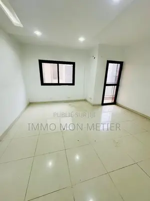 2chbre Appartement dans F3 Aux Mamelles, Ouakam à Louer