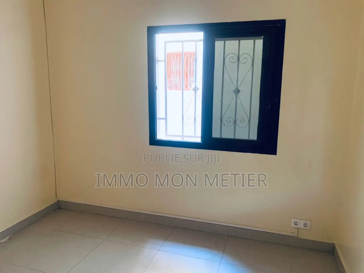 3chbre Appartement dans F4 Aux Mamelles, Ouakam à Louer