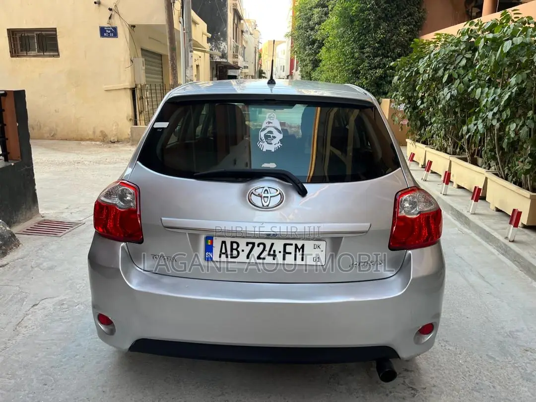 Toyota Auris 2012 Gris
