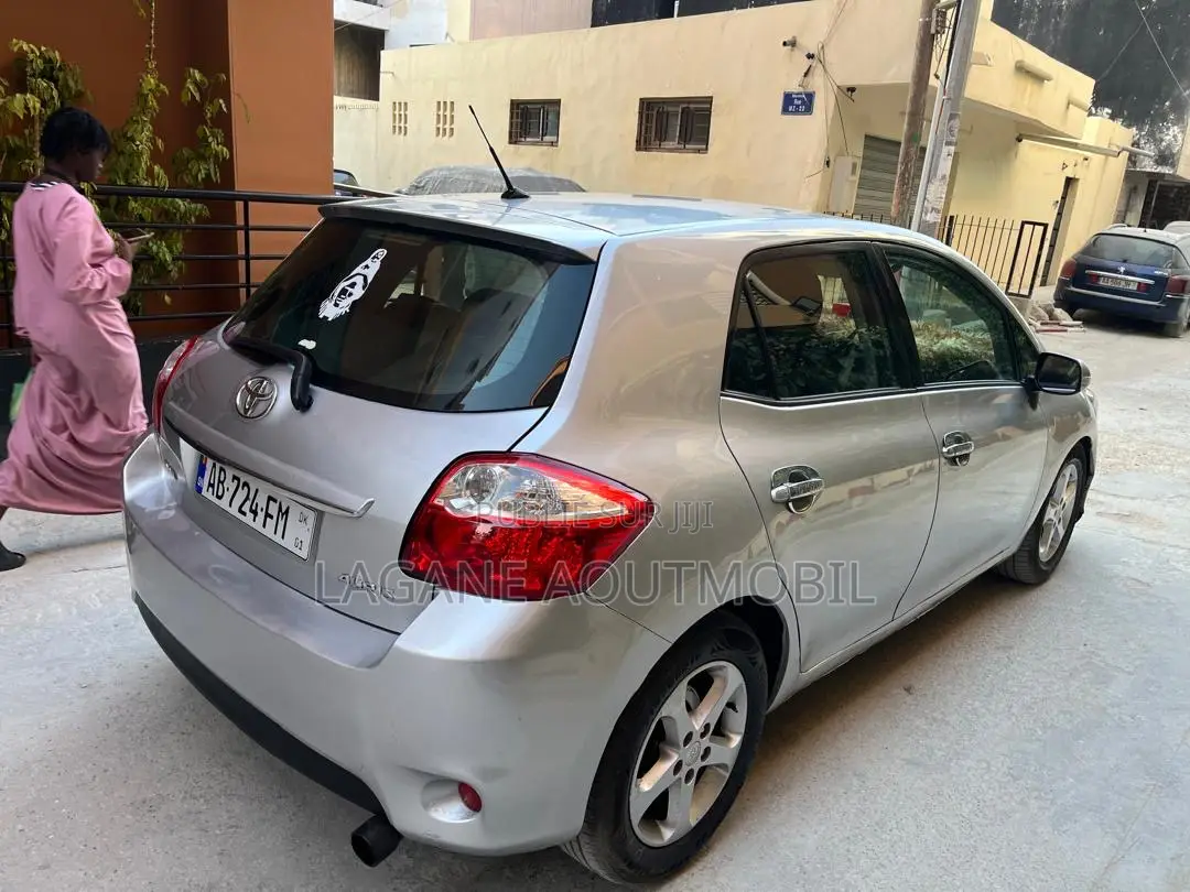 Toyota Auris 2012 Gris