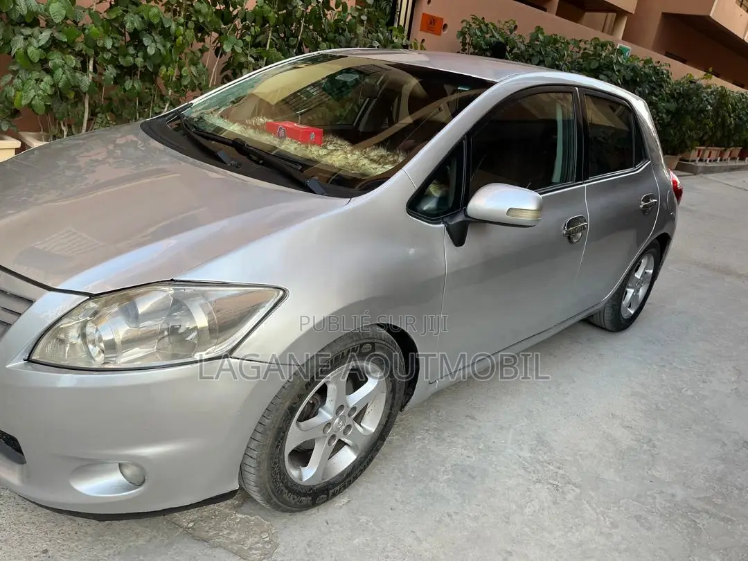 Toyota Auris 2012 Gris